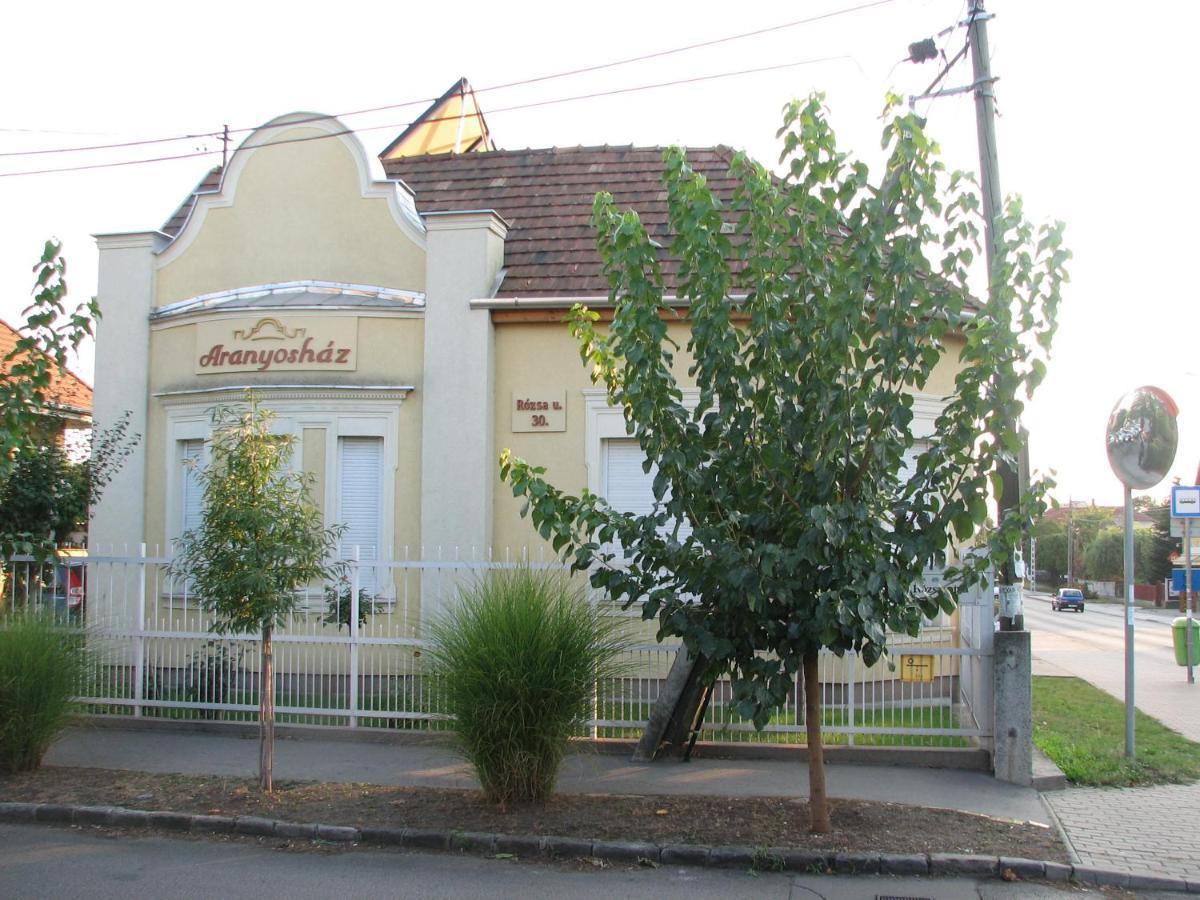 Aranyoshaz-Vendeghaz Appartement Boedapest Buitenkant foto