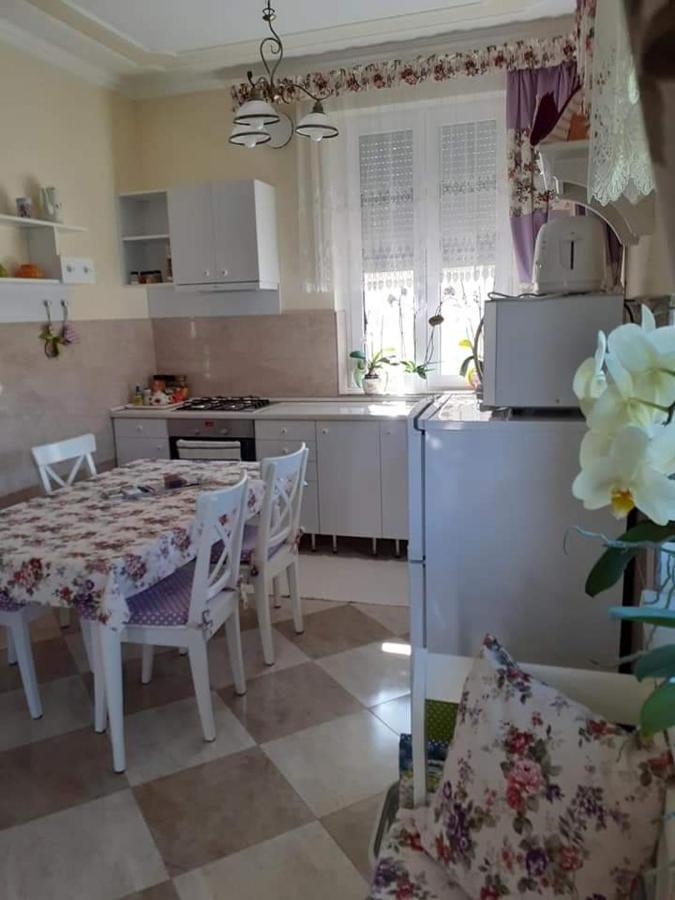 Aranyoshaz-Vendeghaz Appartement Boedapest Buitenkant foto