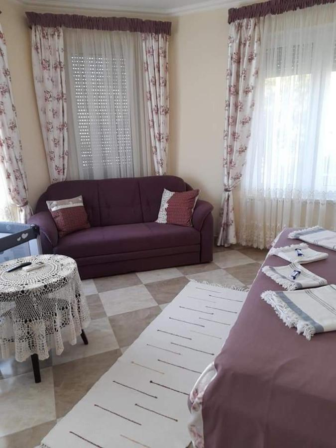 Aranyoshaz-Vendeghaz Appartement Boedapest Buitenkant foto